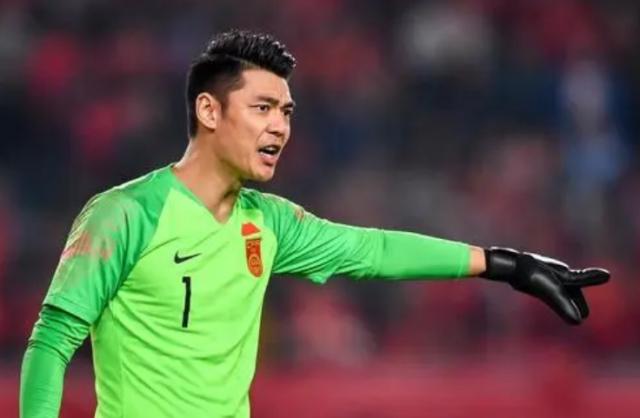 开云-曾诚退出国足何人递补？韩佳奇受热捧但未入大名单